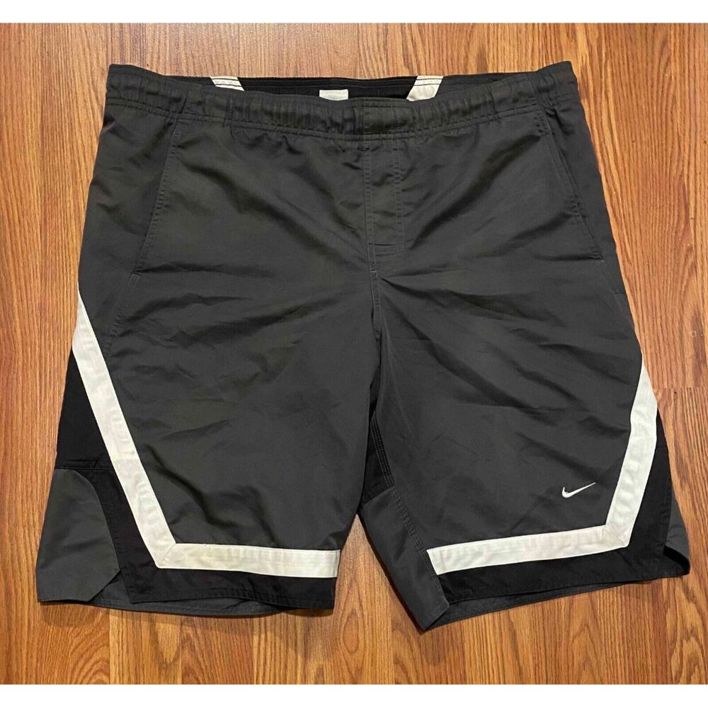 NIKE Swim Pool Trunks Mens 38 Spellout Black Summer Board Shorts Beach - Picture 2 of 10